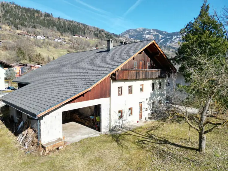 Bauernhaus mit Baugrund in idyllischer Lage nahe Lienz - VERKAUF