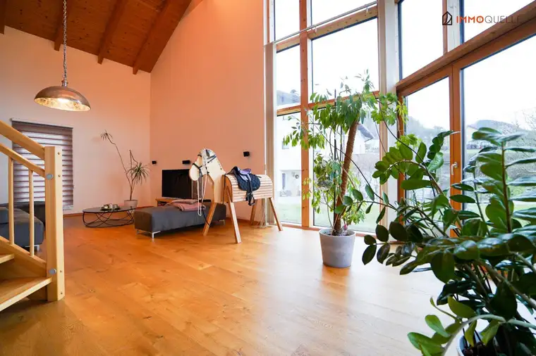 Zwei Welten unter einem Dach - Vielseitiges Anwesen mit Wohnhaus, Gastgewerbe und großem Grundstück