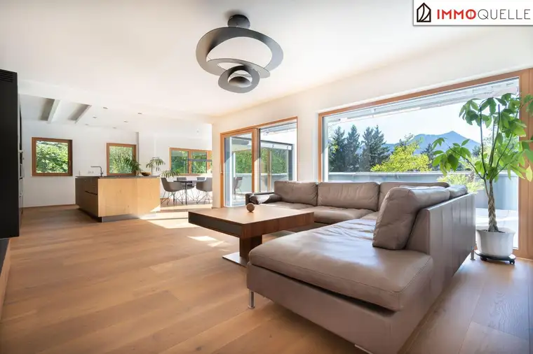 Ein Ort für Anspruchsvolle – Wohnen über dem Mondsee! Terrassenwohnung der Extraklasse mit Südwestblick, Panoramaflair und luxuriöser Ausstattung