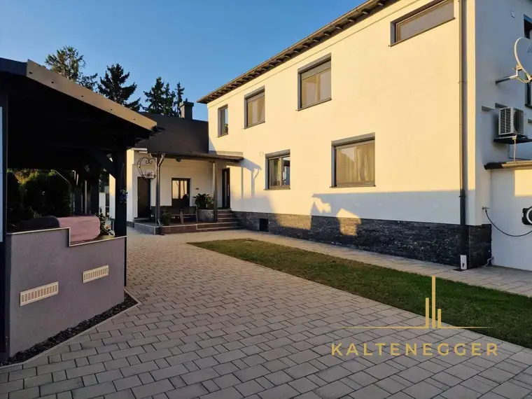 Modernes Traumhaus in Wiener Neustadt - 177m² Wohnfläche mit Garten, Terrassen, Garage und luxuriösen Extras