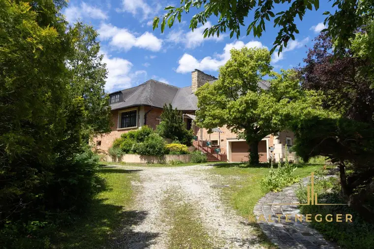Sonniges Landhaus in absoluter Ruhelage: stilvoll, luxuriös und märchenhaft