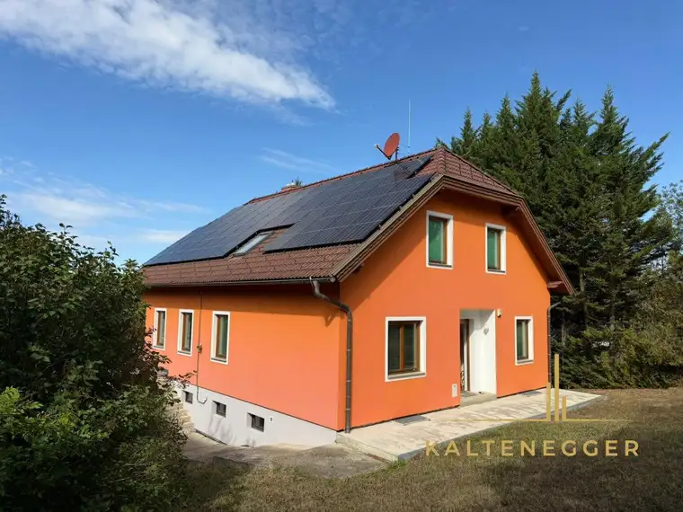Großzügiges Einfamilienhaus mit moderner Technik und herrlichem Ausblick in Klement