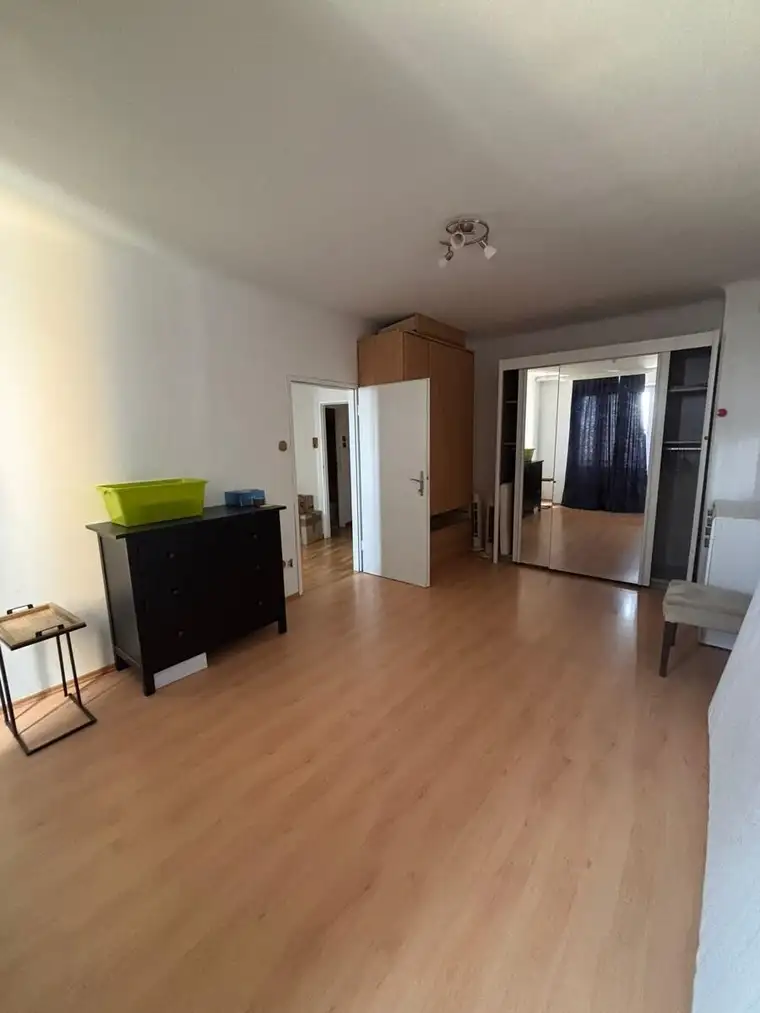 Großzügige 5-Zimmer Wohnung in zentraler Lage