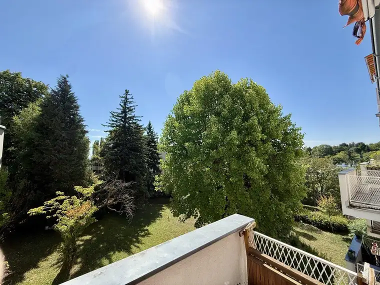 Sonnige 3-Zimmer-Wohnung in exklusiver Grünruhelage