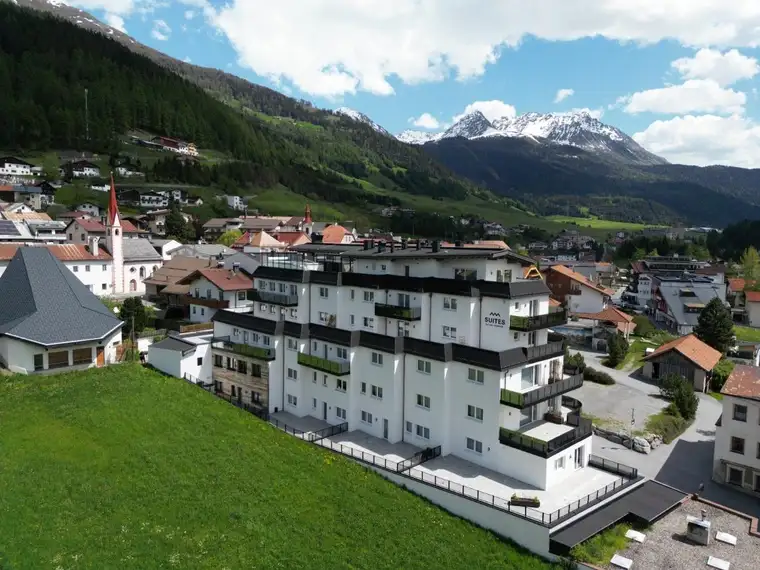 SUITES NAUDERS: Lukratives Investment in modernes Ferienapartment in Tirol