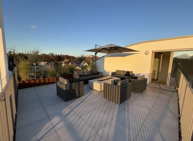 Festungsblick: Penthouse ca.190m2 mit Einliegerwohnung, XL-Panoramaterrasse, Tiefgarage, Privatlift