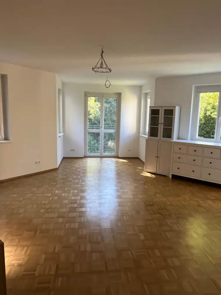 Charmante 3-Zimmer Wohnung im Villenviertel von Bad Vöslau, nahe Thermalbad