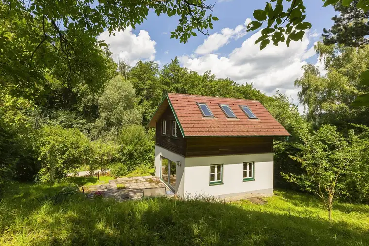 Verlassenschaft - Hannbaumstraße, gepflegtes EFH mit 976,00m2 großem Grundstück