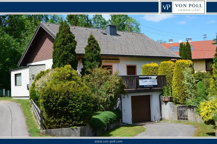 Liebliches Haus mit großem Grundstück am Waldrand nahe dem Alm Fluss