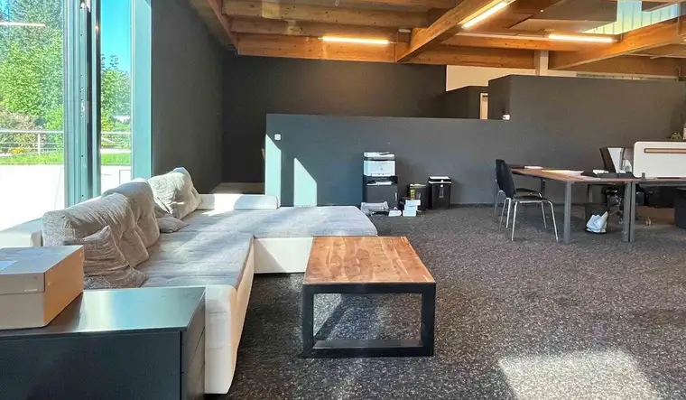 Großzügige Gewerbefläche in Hohenweiler zur Miete