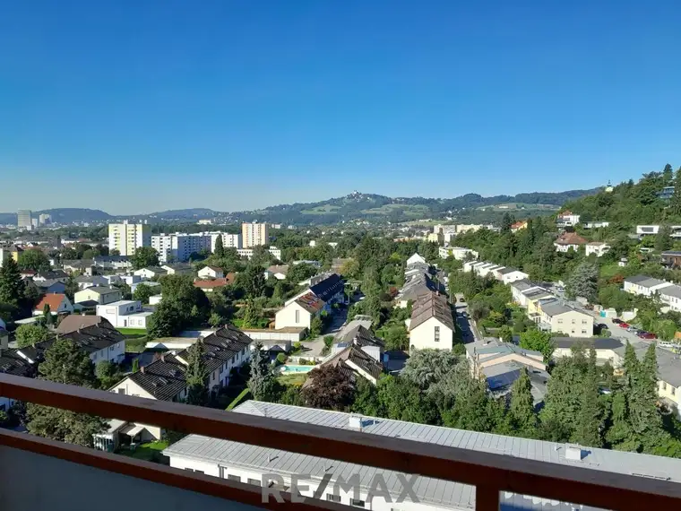 Ausblick, Ausblick, Ausblick!!! 3-Zimmerwohnung im 11. OG mit tollem Balkon