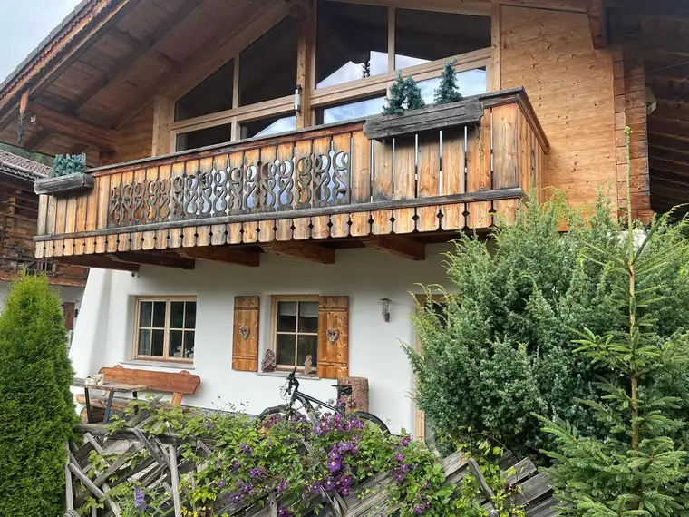 Tradition trifft Luxus - Chalet in Kitzbüheler Alpen mit Panoramablick! Provisionsfrei vom Eigentümer!