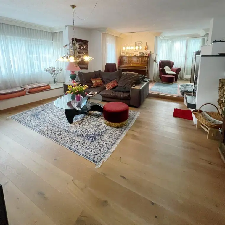 NEUER PREIS: Gemütliche 3-Zimmer-Wohnung mit schönem Wintergarten und zwei Tiefgaragenstellplätze in Neu-Arzl zu verkaufen!