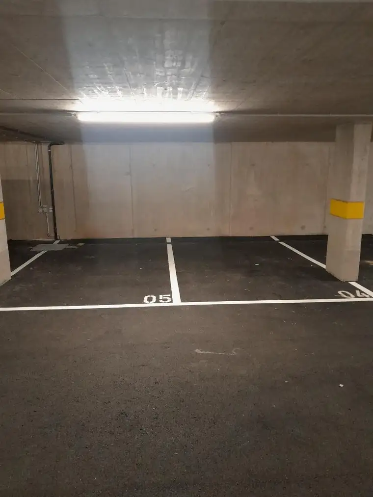 Tiefgaragenstellplatz in der Wiesengasse (Innsbruck) zu vermieten