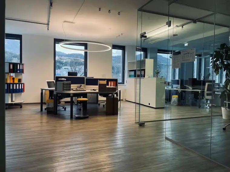 Moderne Gewerbefläche im Atrium Amras – Top-Lage in Innsbruck Ost