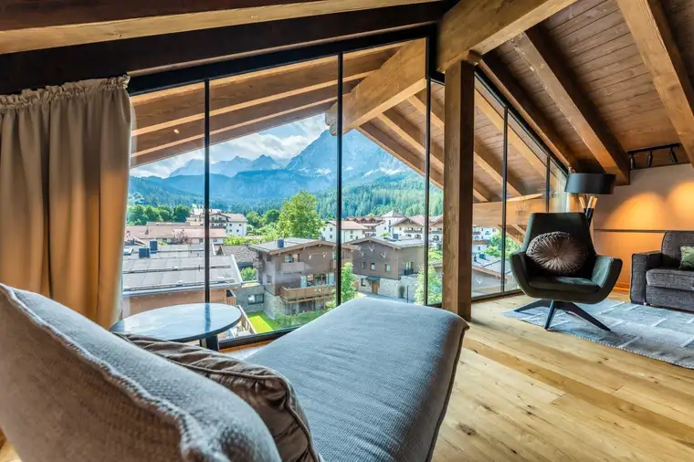 Ehrwald Penthouse mit Ausblick auf die Zugspitze