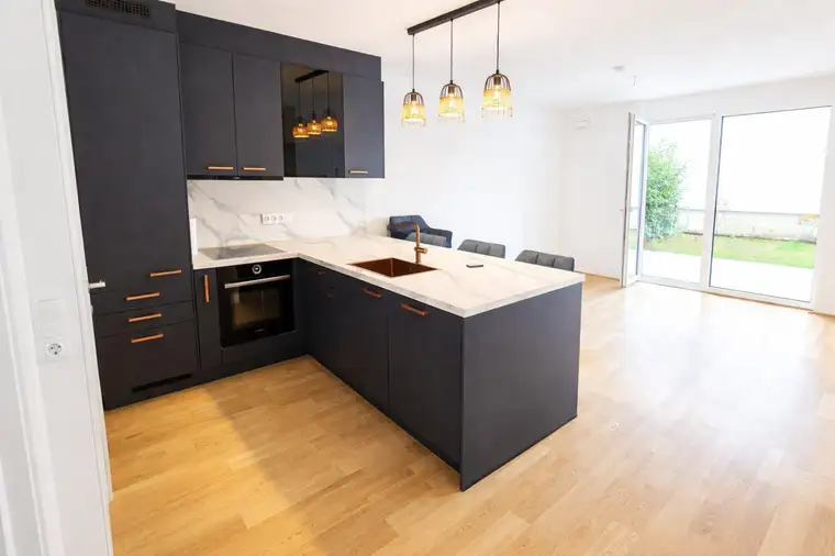 KAUF !! Ihr neues Zuhause: Stilvolle 2-Zimmer-Gartenwohnung mit Flair