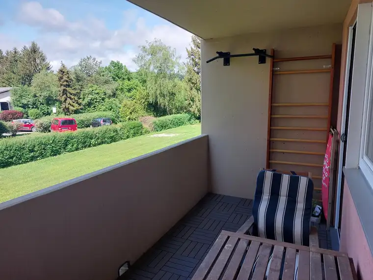 HELLE und GERÄUMIGE 3-Zimmer Eigentumswohnung 