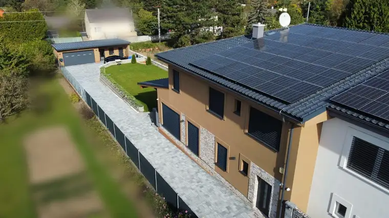 Luxuriöses Einfamilienhaus mit nachhaltiger und moderner Architektur in 2410 Hainburg an der Donau.