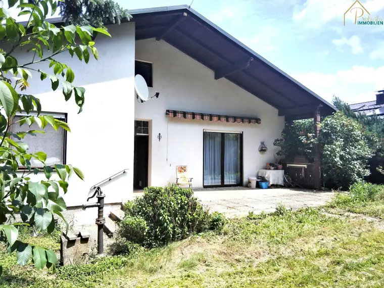Bungalow in Kobersdorf: 5 Zimmer, Terrasse und viel Grün