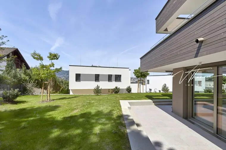 Familienoase: Neubau mit Eigengarten und 4 Zimmern.