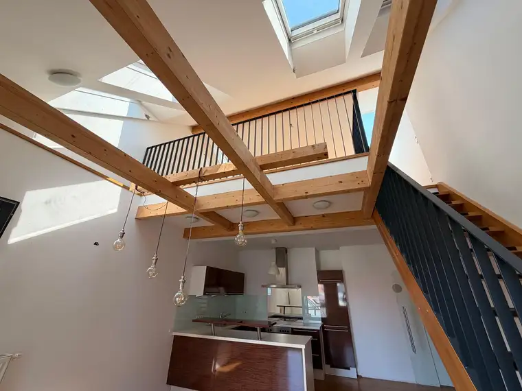 2-Zimmer-Altbauwohnung mit Balkon in Graz sofort verfügbar