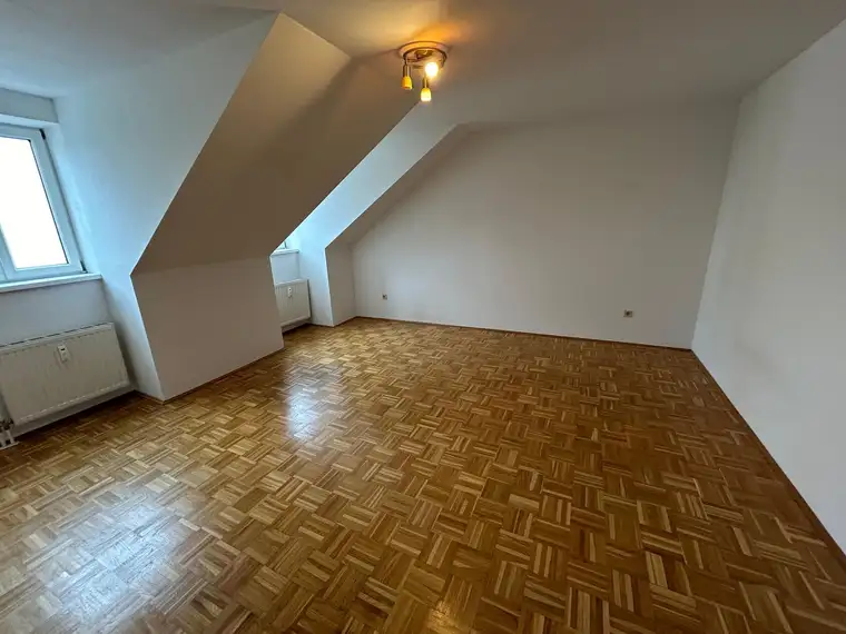 3er Studenten WG in der Nähe von TU/Augarten mit großer Küche zu vermieten