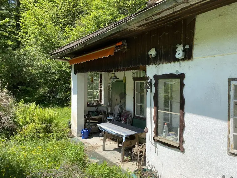 Rarität ehemaliges Bahnwärterhäuschen an der Enns