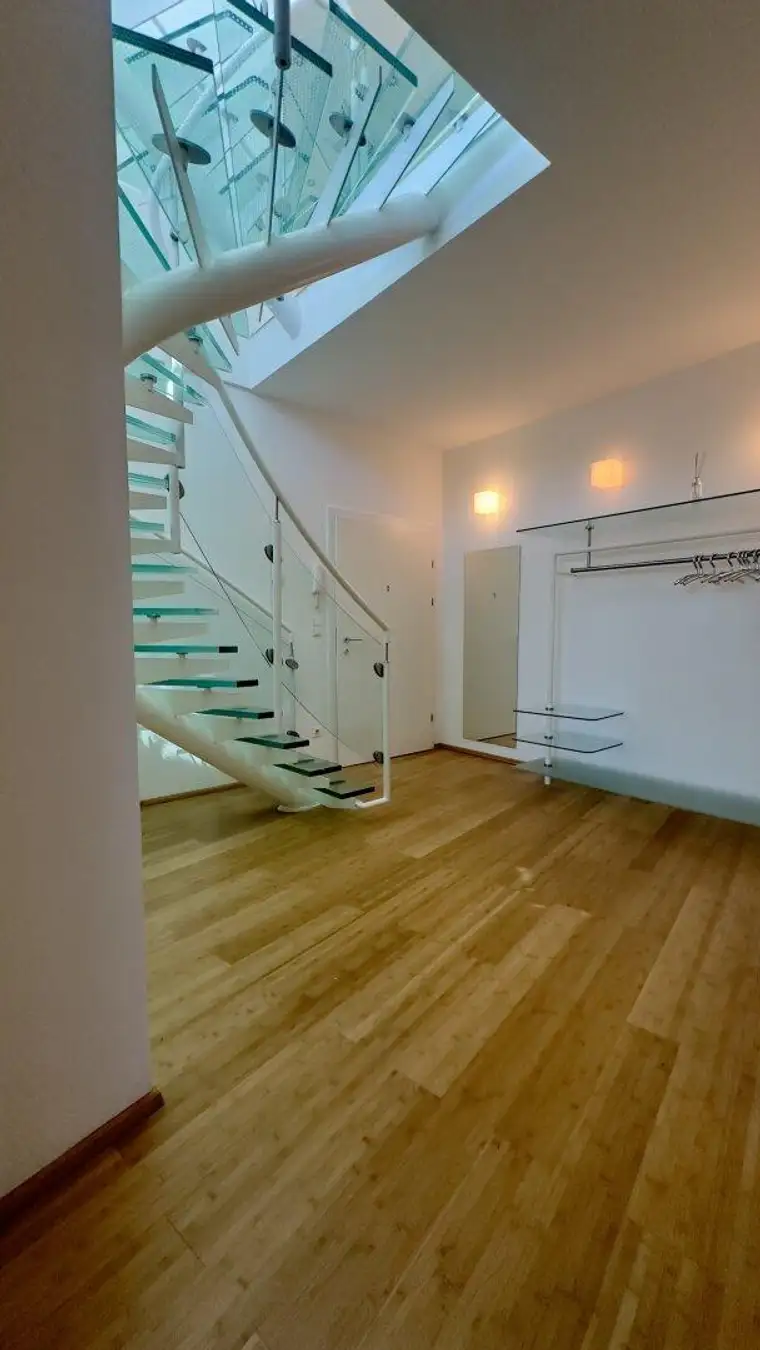 Penthouse-Traum über den Dächern Wiens – Wohnen mit Weitblick in der Weyringergasse