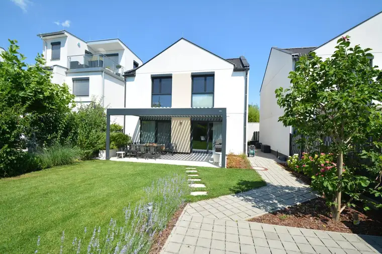 EIGENGRUND!! Bestlage Alte Donau - Uno City Nähe Einfamilienhaus