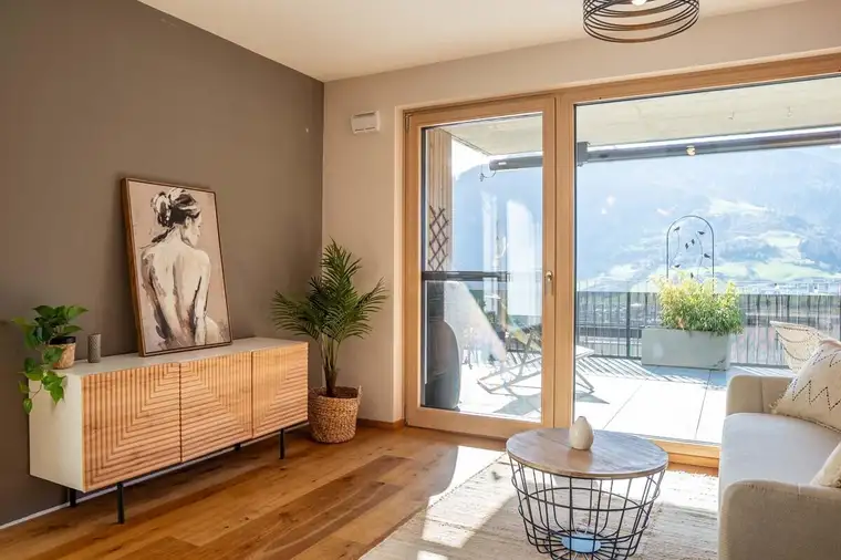 HEIMATBLICK - 3 Zimmer Wohnung plus 90 m² Terrasse und Garten in St. Johann im Pongau