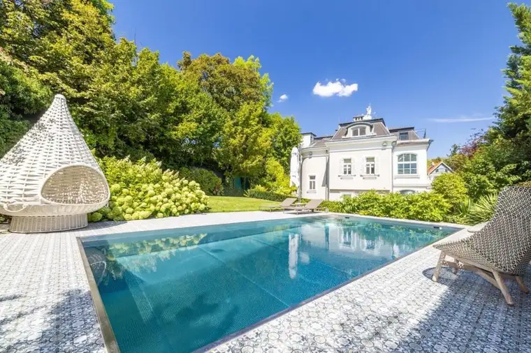 Privatsphäre trifft Perfektion – Villa der Superlative mit eigenem Kurparkzugang