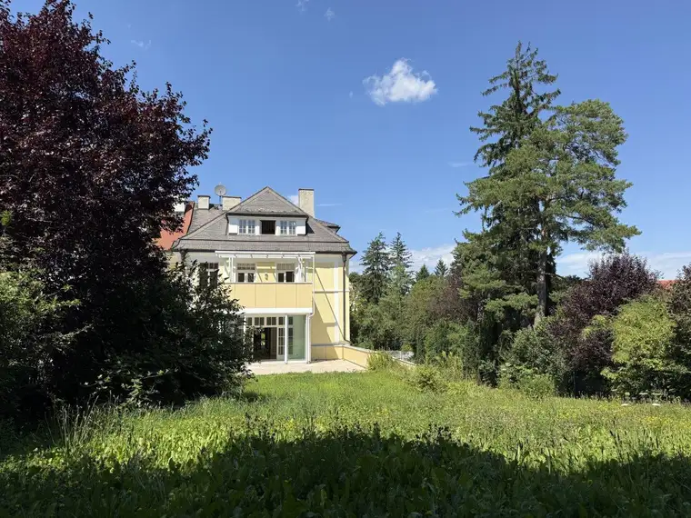 Modernisierte Villa mit Südgarten, privatem Spa &amp; zukunftssicherer Geothermie