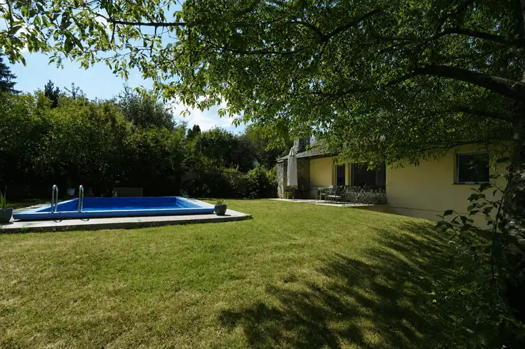 Wohnidylle! Haus mit Traumgarten und Pool vor den Toren Wiens!