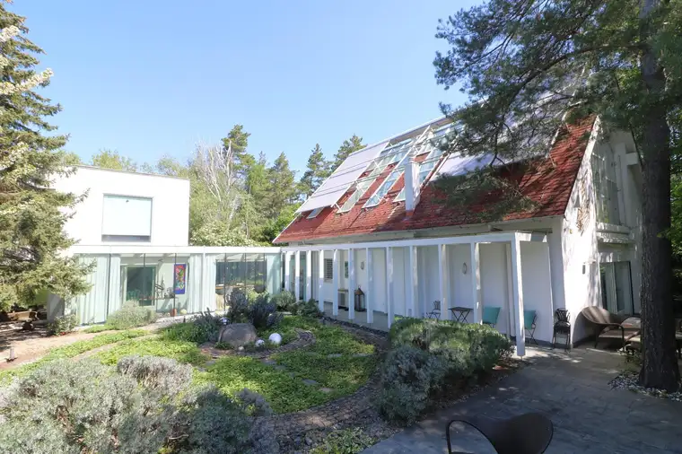 Lebensqualität im Grünen - Architektur trifft auf Kunst und Natur