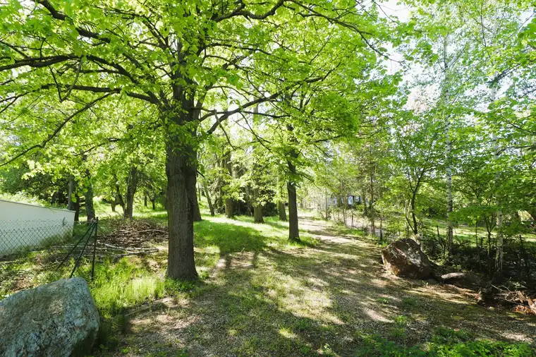 Paradiesischer Baugrund! Hervorragende Lage in Hagenbrunn!