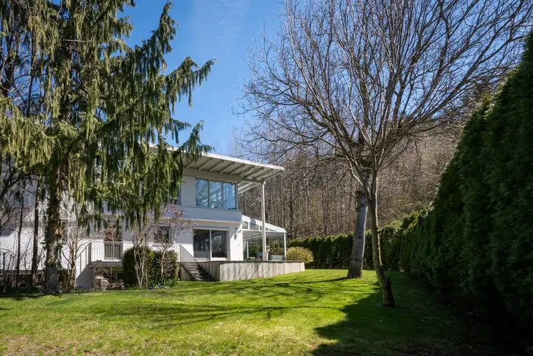 Gebhard Jenewein, Lorenz Immobilientreuhand GmbH