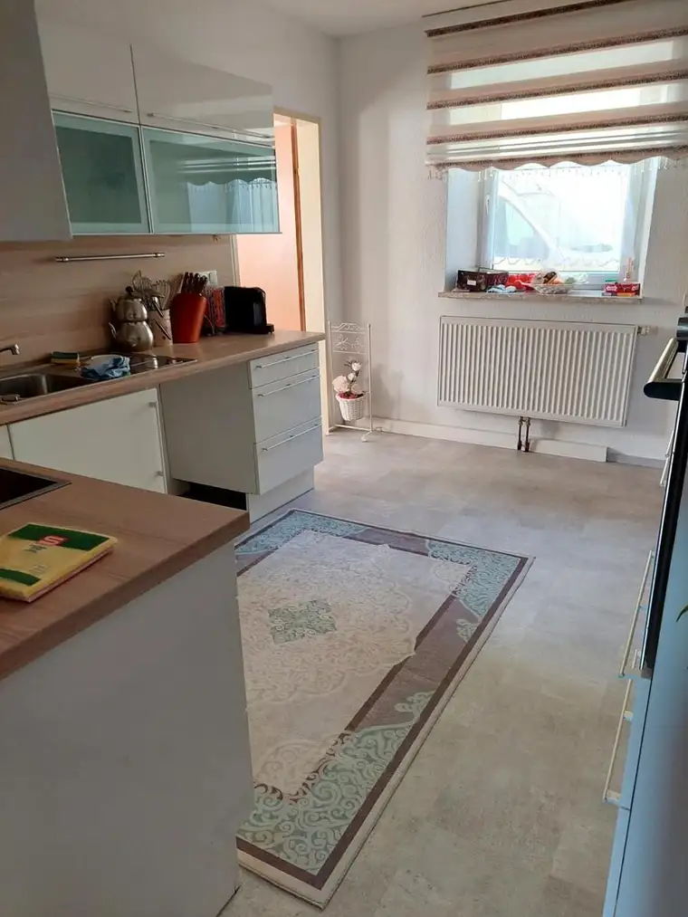 Preisreduktion! Wunderschönes Zweifamilienhaus mit großzügigem Garten und erstklassiger Ausstattung