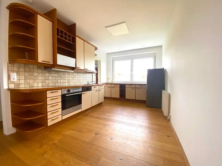 Helle 3-Zimmer-Wohnung mit Terrasse in ruhiger Wohnlage in Leitering mit traumhaftem Ausblick!