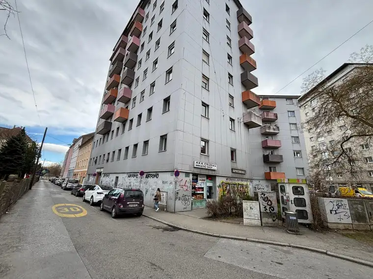 Zentrale Stadtwohnung Nähe Citypark!
