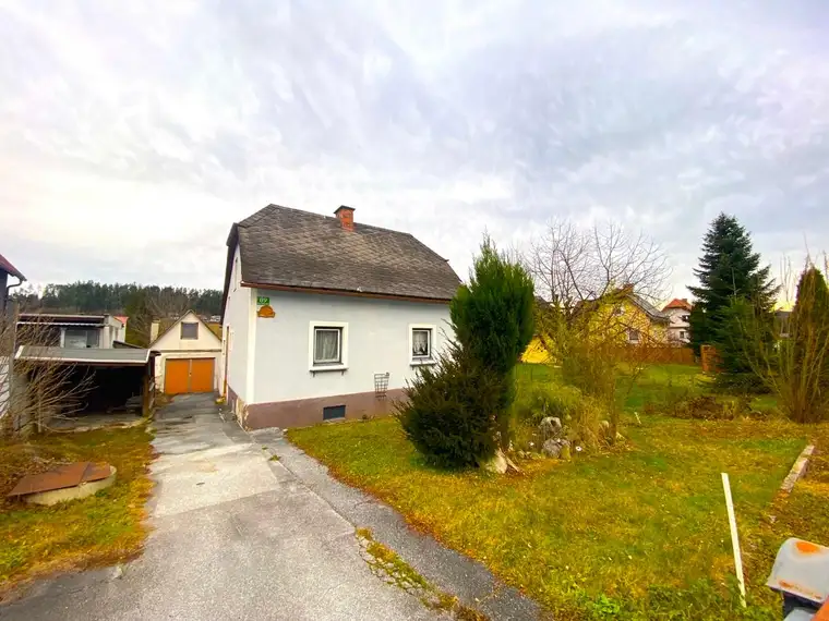 Sanierungsbedürftiges Haus mit großzügiger Grundfläche von ca. 1.141 m² in Pichling bei Köflach!