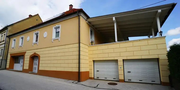 Repräsentatives Wohn- und Geschäftshaus - zentrale Ortslage - perfekter Preis!