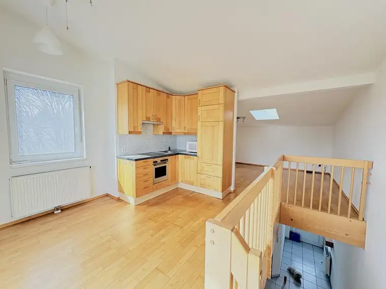 Modernes Wohnen - ca. 70 m² auf zwei Ebenen, mit großer Terrasse, Klimaanlage und Carport in Graz!