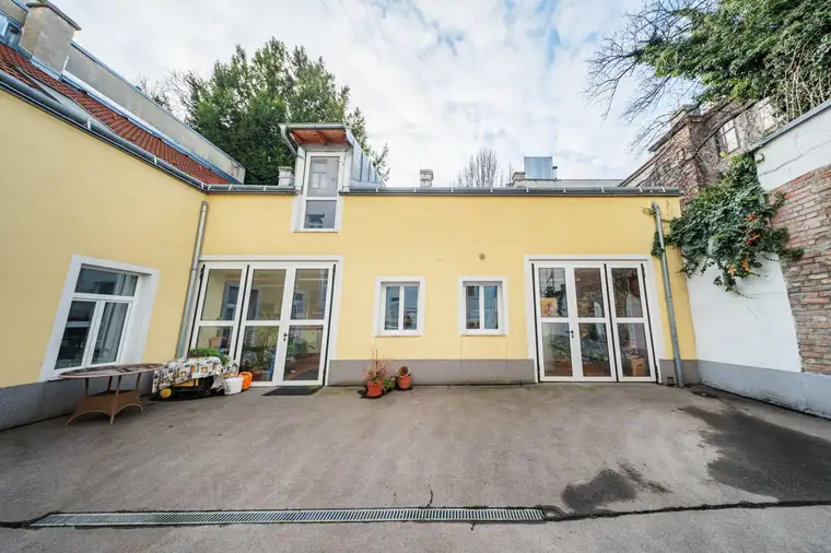 INVESTITIONSCHANCE! DREI VIELSEITIGE IMMOBILIEN IN EINEM GEPFLEGTEN HAUS