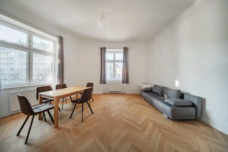 MODERNISIERTE 3 ZIMMER ALTBAUWOHNUNG AUF DER WIEDNER HAUPTSTRASSE