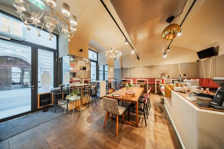 ATTRAKTIVES GASTROLOKAL IN BESTLAGE DER WIENER INNENSTADT NAHE STEPHANSPLATZ