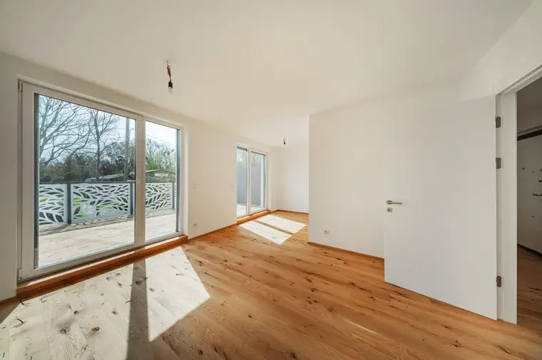 NEUBAUWOHNUNG ZUM WOHLFÜHLEN - 3-ZIMMER-WOHNUNG MIT TERRASSE &amp; GRÜNBLICK