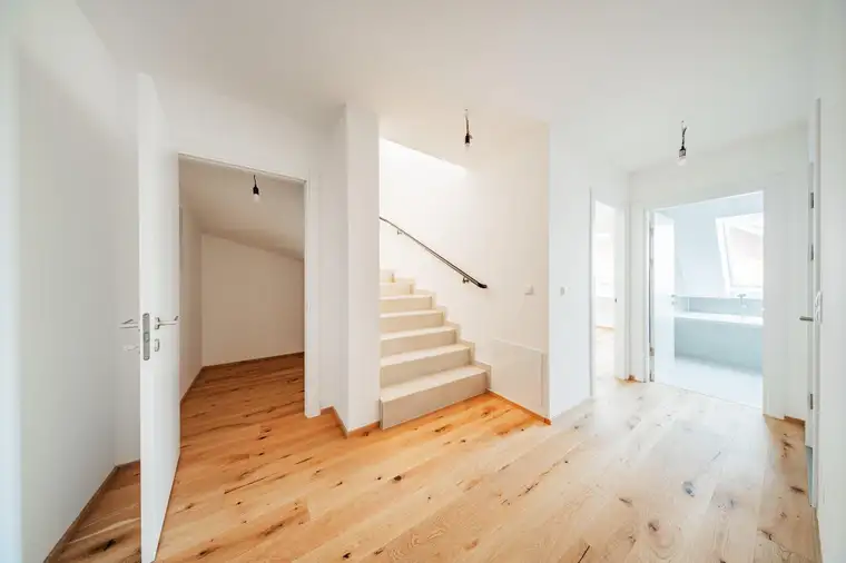 MODERNER ERSTBEZUG – 2-ZIMMER-WOHNUNG MIT TERRASSE
