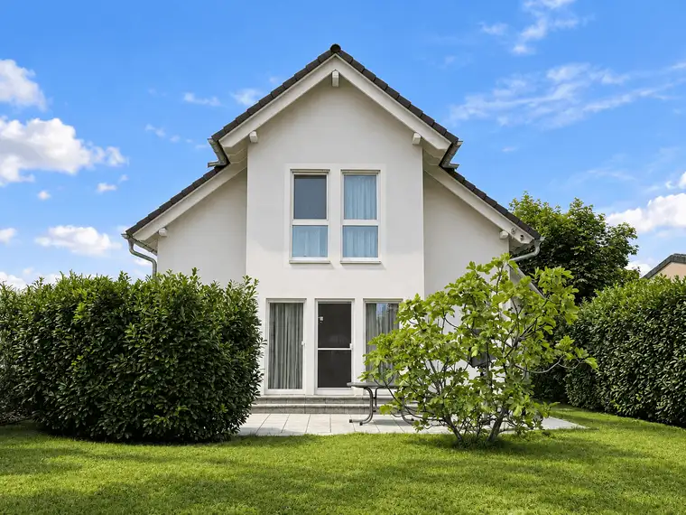Top-Haus | gepflegter Garten | Pool | bezugsbereit