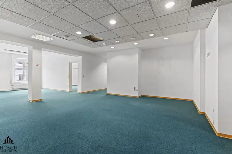 Moderne Bürofläche im Zentrum von Stockerau – 392 m² zur Miete